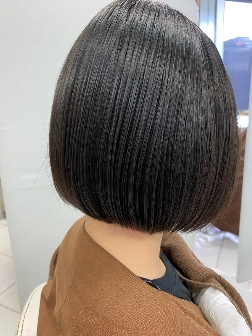 ショート ヘアカラー サイトウ リョウヤのヘアスタイル