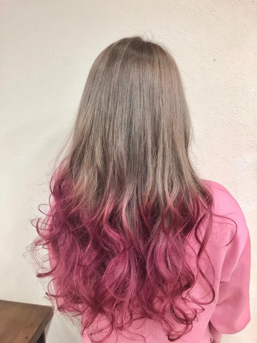 カラー 最高級エクステ /羽エクステ白石宇由のヘアスタイル