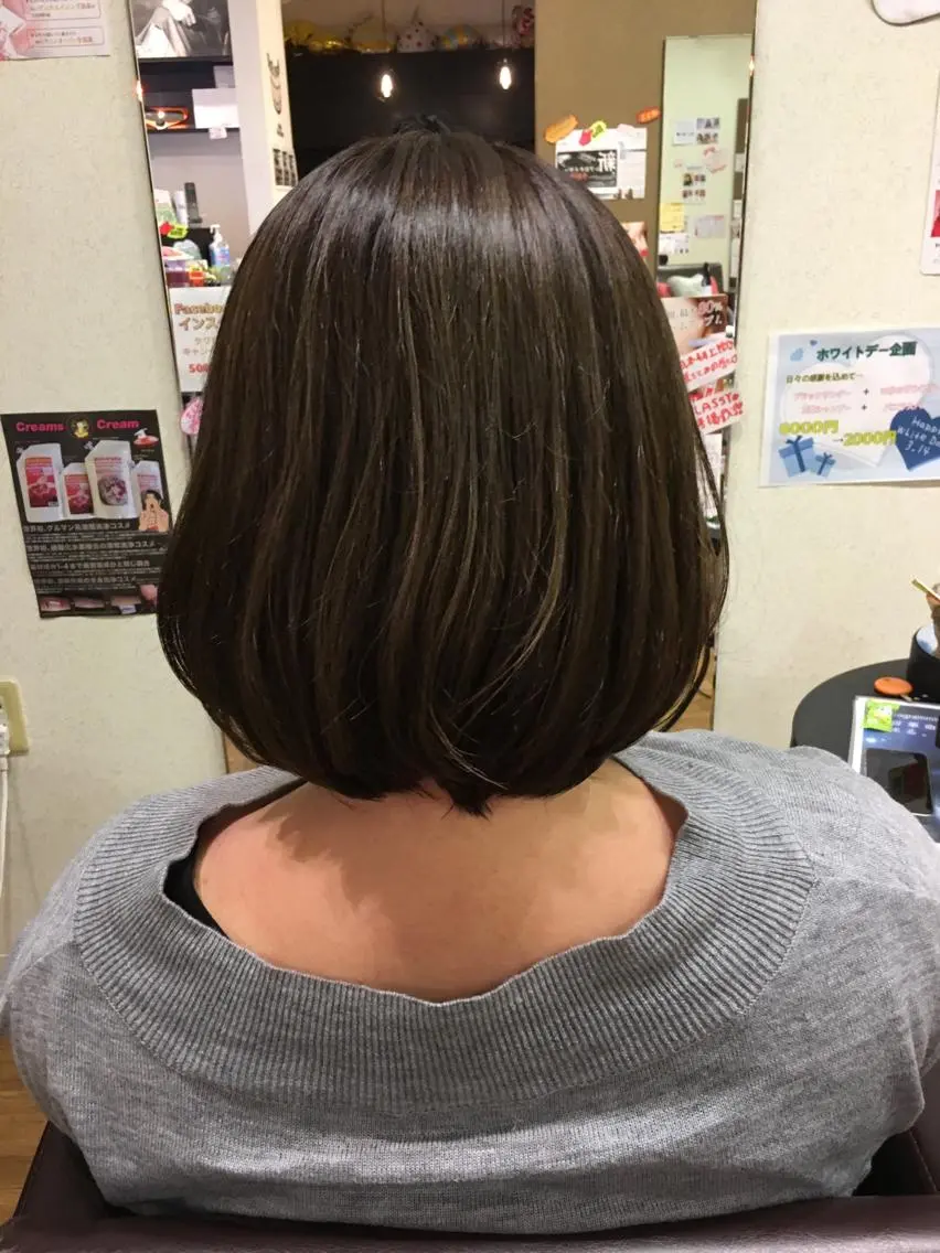 ショート カラー アディクシーカラー カット ヘアカラー CALMHAIR 五十實淳のヘアスタイル