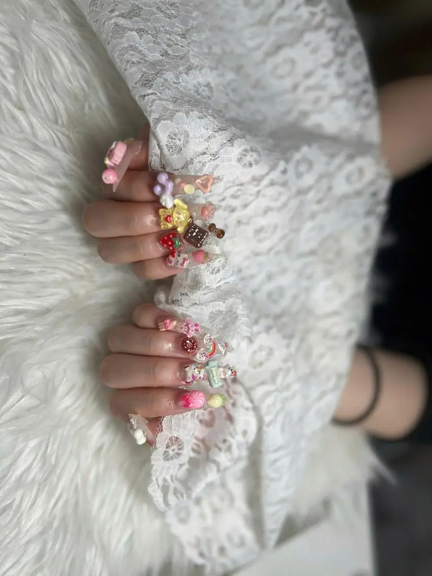 ネイル フレンチネイル ジェルネイル ハロウィン 韓国ネイル マグネットネイル ハンドネイル neco H.babynailのネイルデザイン