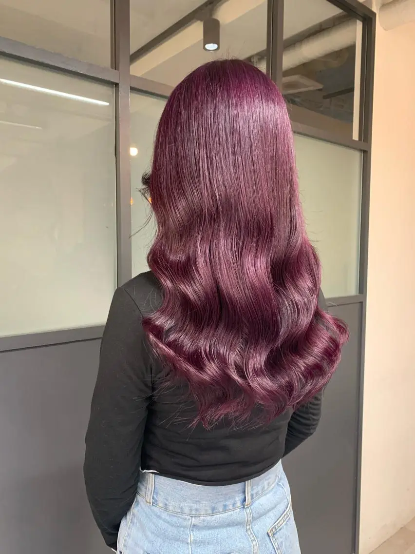 セミロング ピンクラベンダー 韓国風ヘア カット ヘアカラー トリートメント 🌸MAYU🌸 ハイトーン➕レイヤーのヘアスタイル