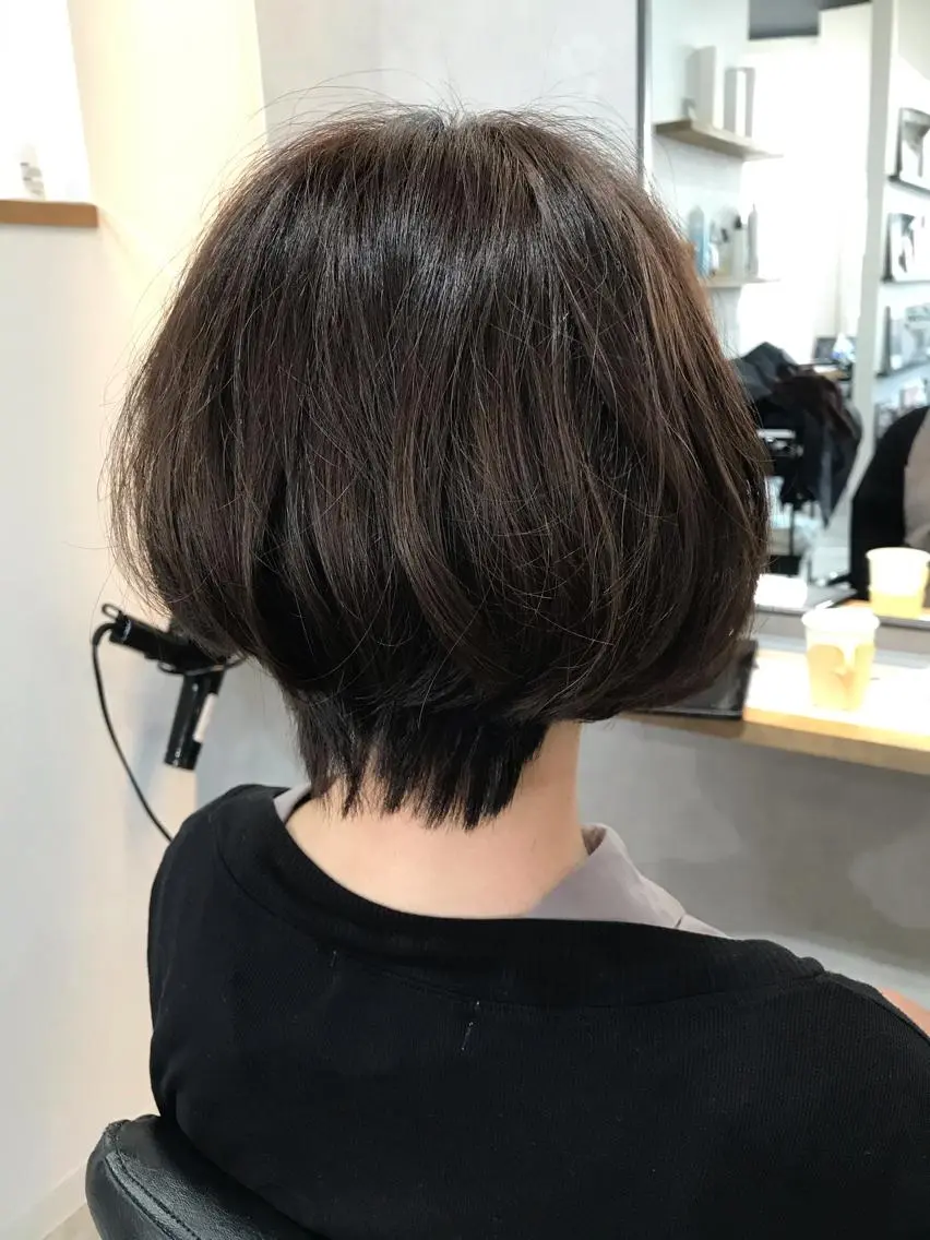 ショート カラー ネイル ショートボブ 透明感カラー イルミナカラー ボブ ショートヘア 川崎 龍馬のヘアスタイル