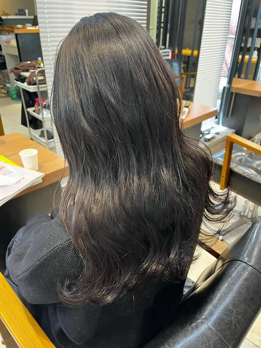 ロング ヘアアレンジ メンズ キッズ ネイル マツエク・マツパ アイブロウ 透明感カラー🤎 ゆりのヘアスタイル