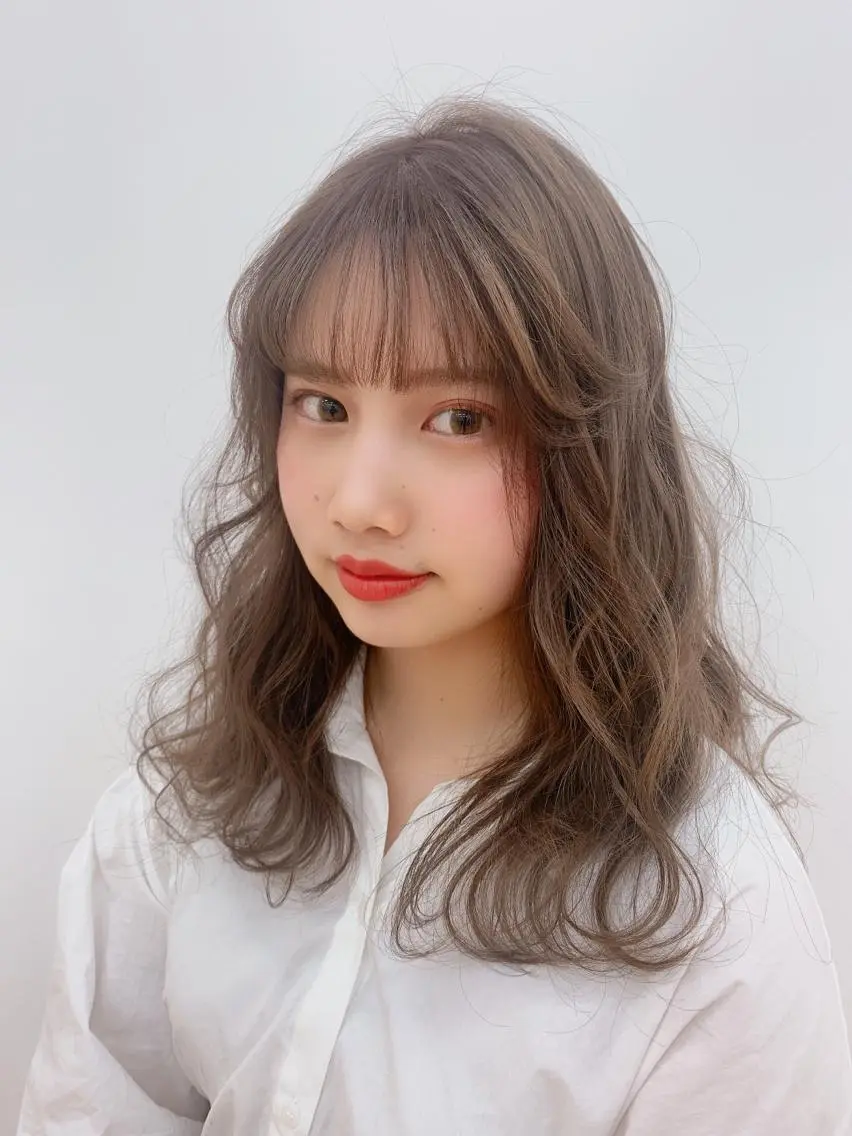ミディアム カラー 透明感カラー 梅本 有希のヘアスタイル