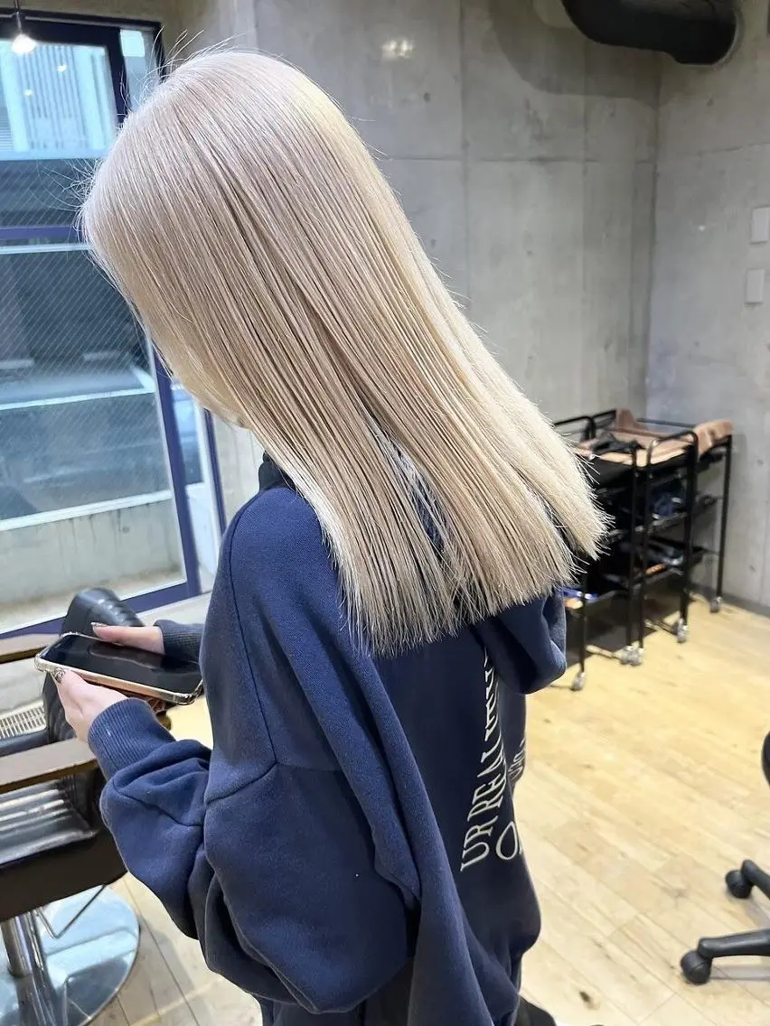 ロング カラー ブロンド ロング ハイトーン/ケア ブリーチ💫トウマのヘアスタイル