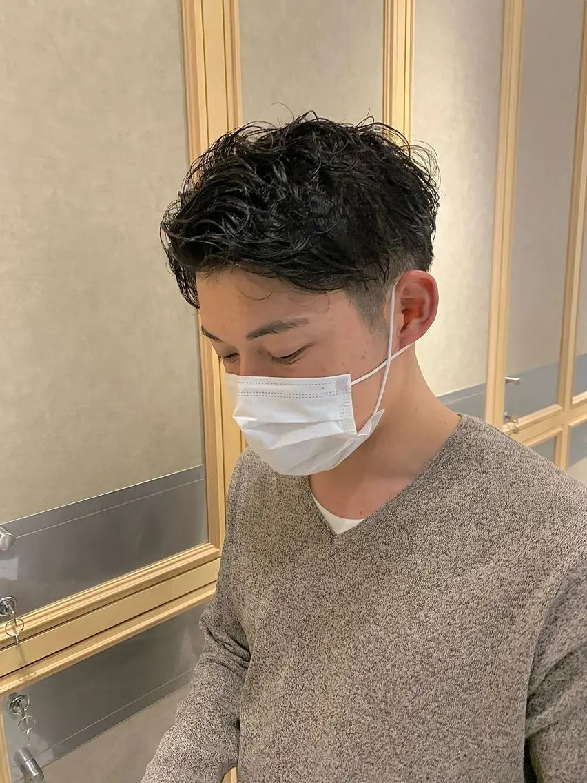 パーマ メンズ チバ タクミのヘアスタイル