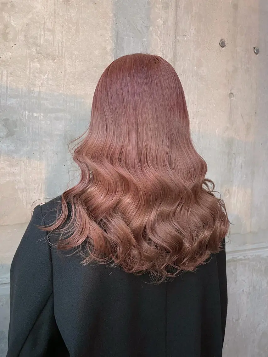 ミディアム カラー ピンクカラー ヘアカラー トリートメント ヘッドスパ ヘアセット 透明感/グレージュ/ ミルクティー/ユウトのヘアスタイル