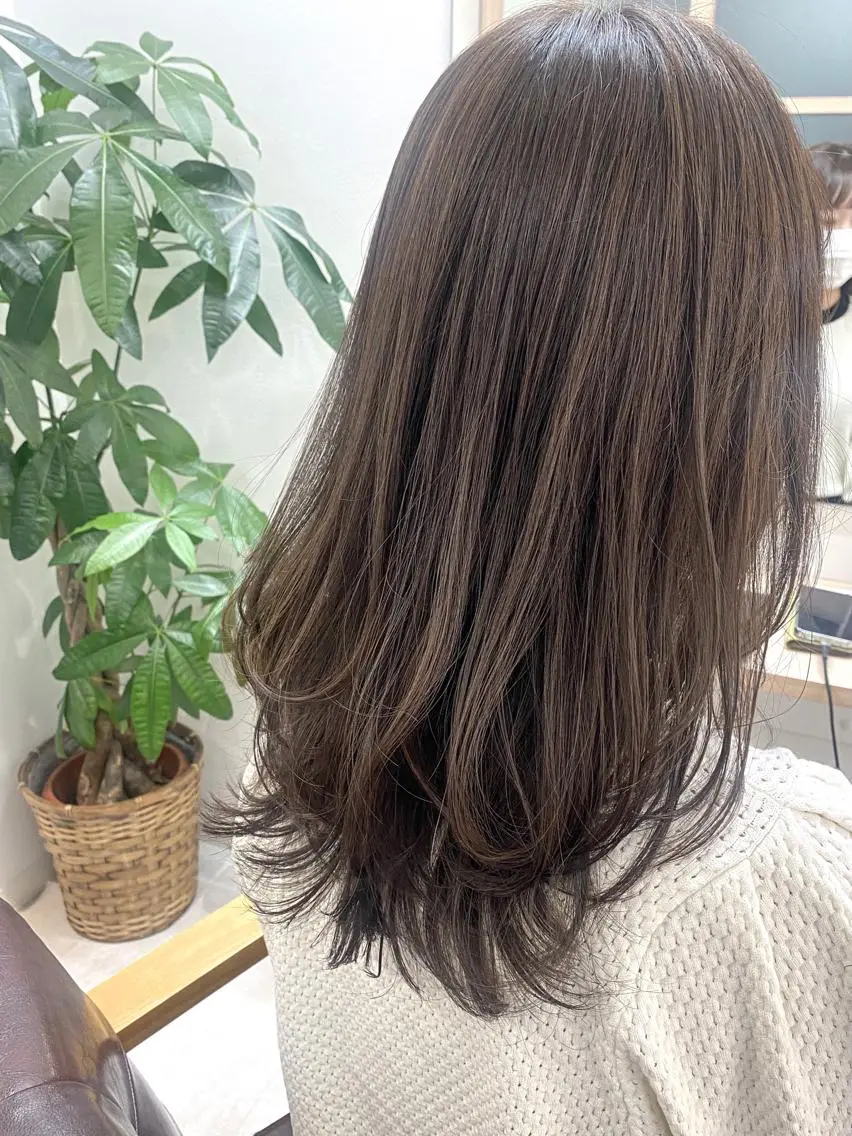 セミロング カラー ベージュカラー くびれヘア 韓国風ヘア くびれレイヤー レイヤーカット カット ヘアカラー トリートメント 海外ヘア/レイヤー カットNatsuのヘアスタイル