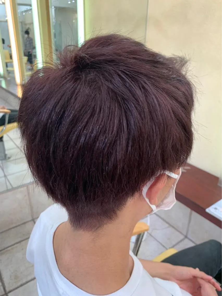 ショート メンズ ピンクブラウン 塩谷 雪花のヘアスタイル