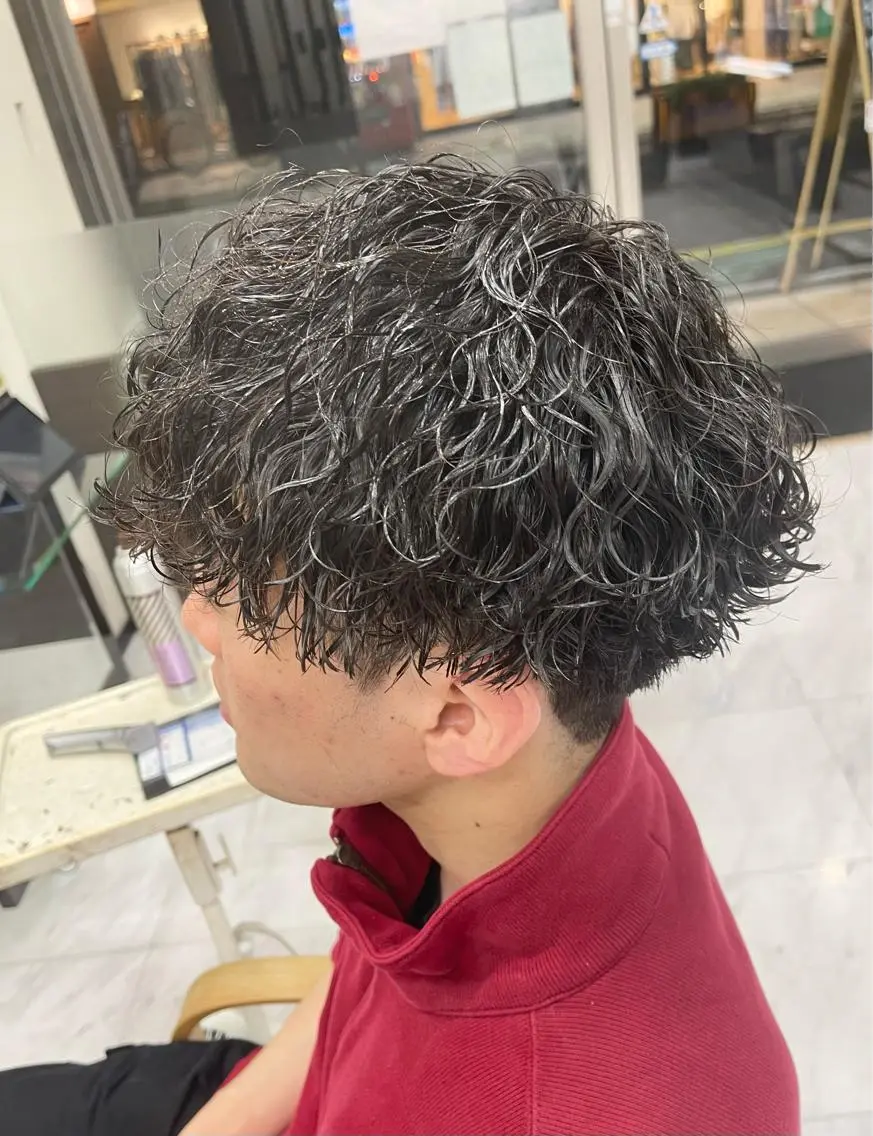 ショート パーマ メンズ メンズパーマ 波巻きパーマ カット パーマ トリートメント 🌻メンズカット 落合諒🌻のヘアスタイル