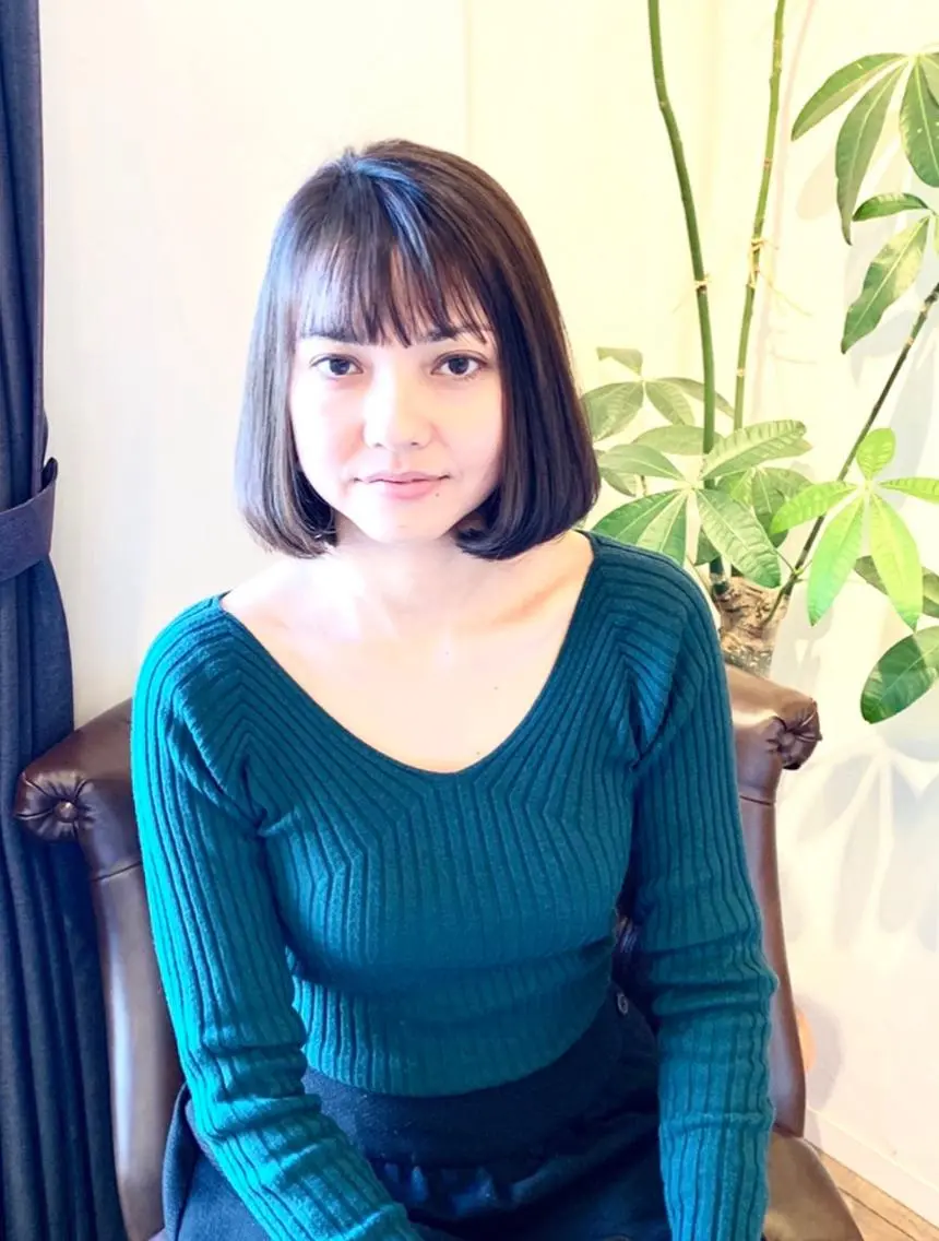 ミディアム カラー リ コのヘアスタイル