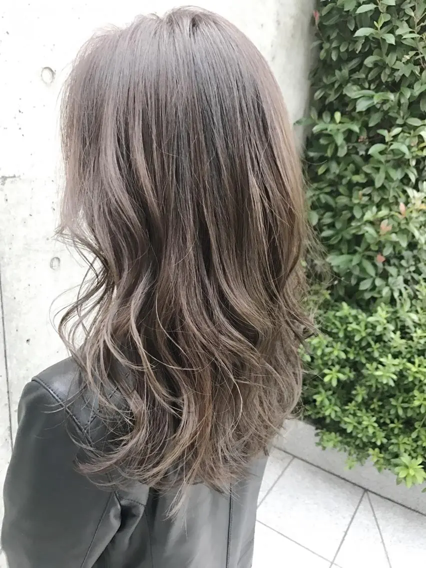 ロング カラー グレージュ 【完全マンツー 恵比寿】佐藤 翔のヘアスタイル