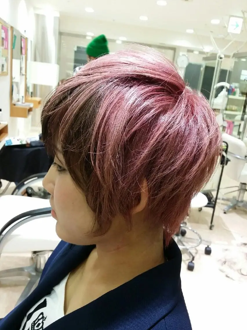 ショート カラー ピンクカラー ショートヘア きむえり/髪質改善 /うねり広がり改善のヘアスタイル