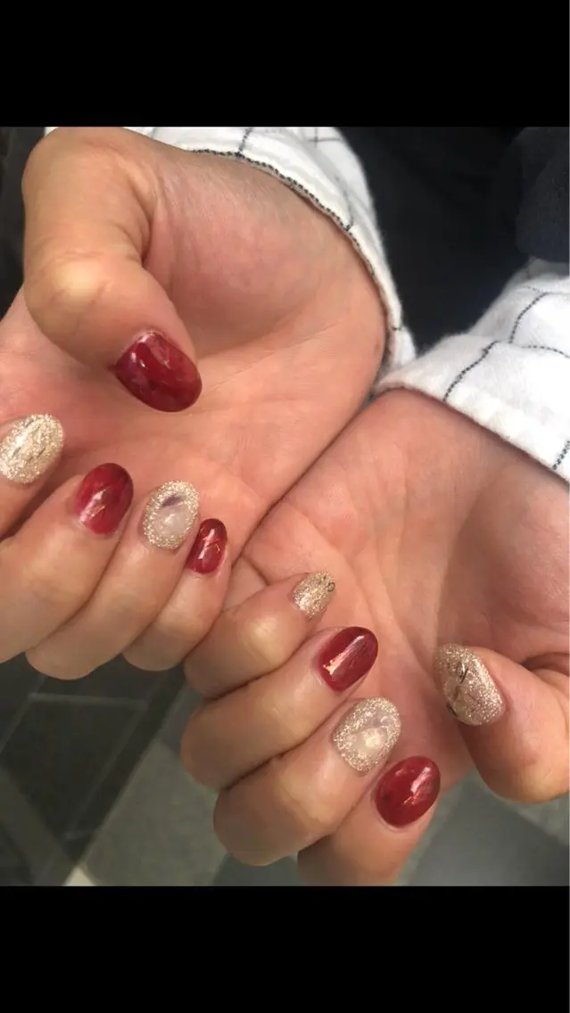 ネイル オーロラネイル ボルドー クリアネイル キラキラネイル Nail salon Museのネイルデザイン