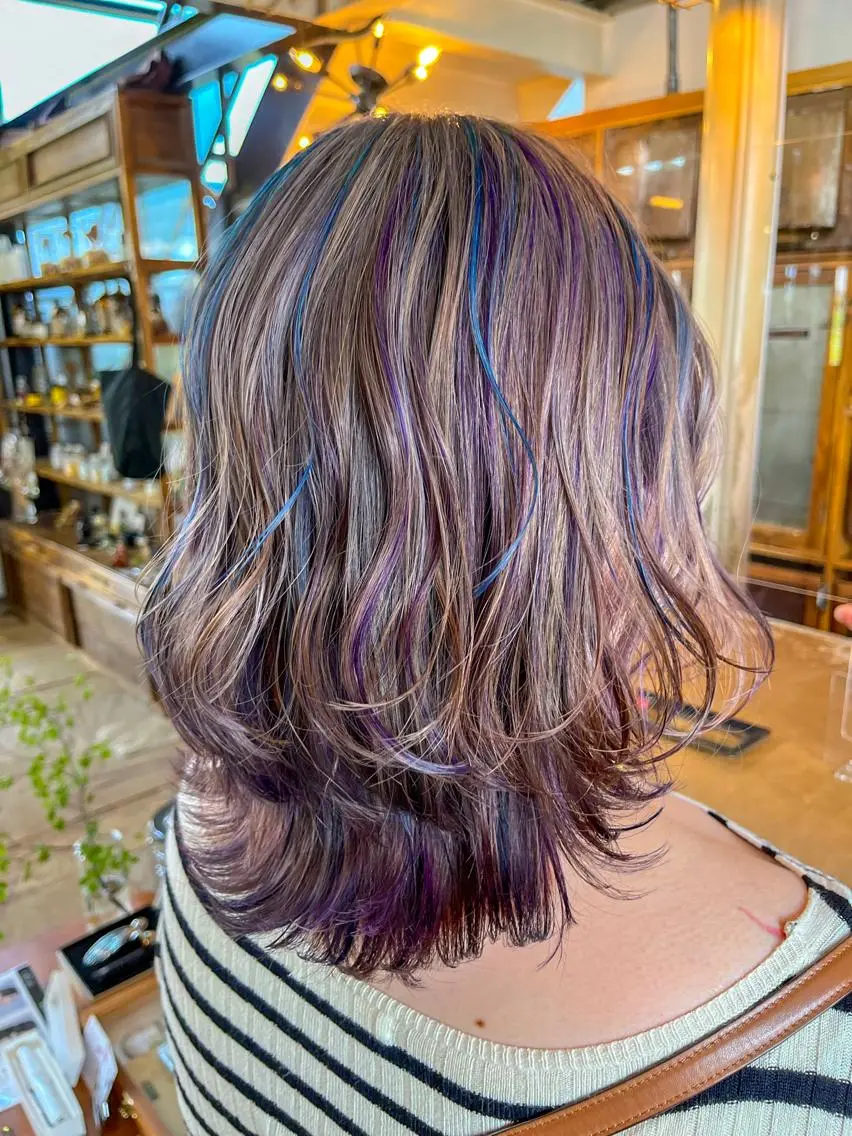 セミロング カラー ヘアカラー 佐藤 美聡のヘアスタイル