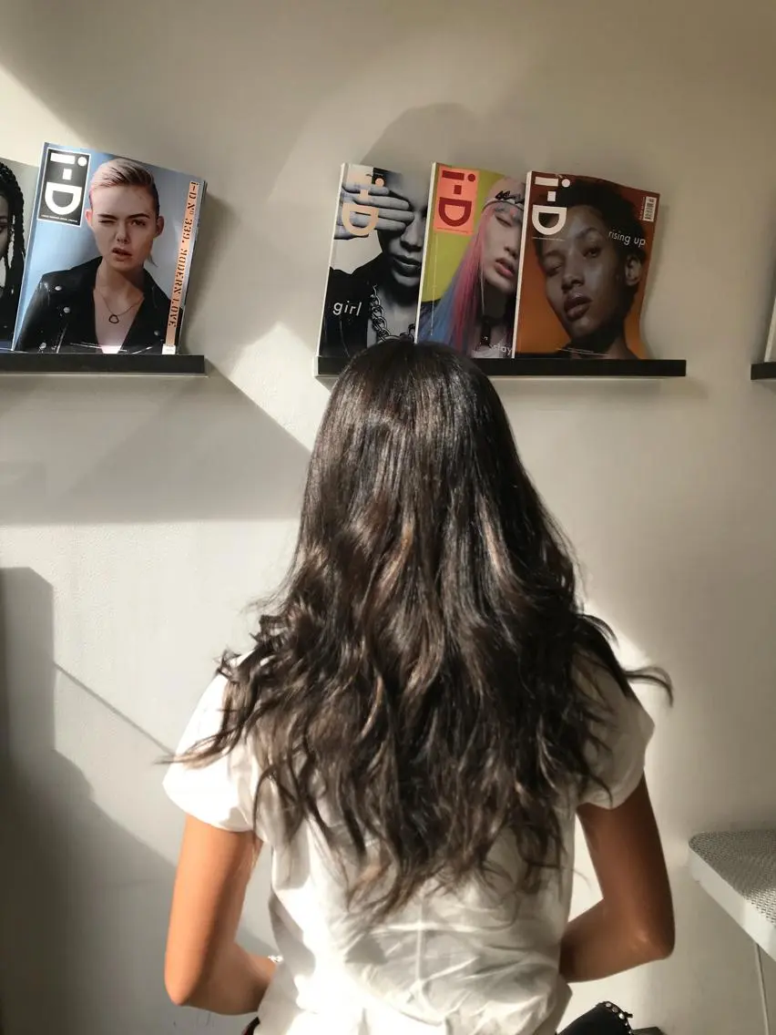 ロング カラー 木川 愛子のヘアスタイル