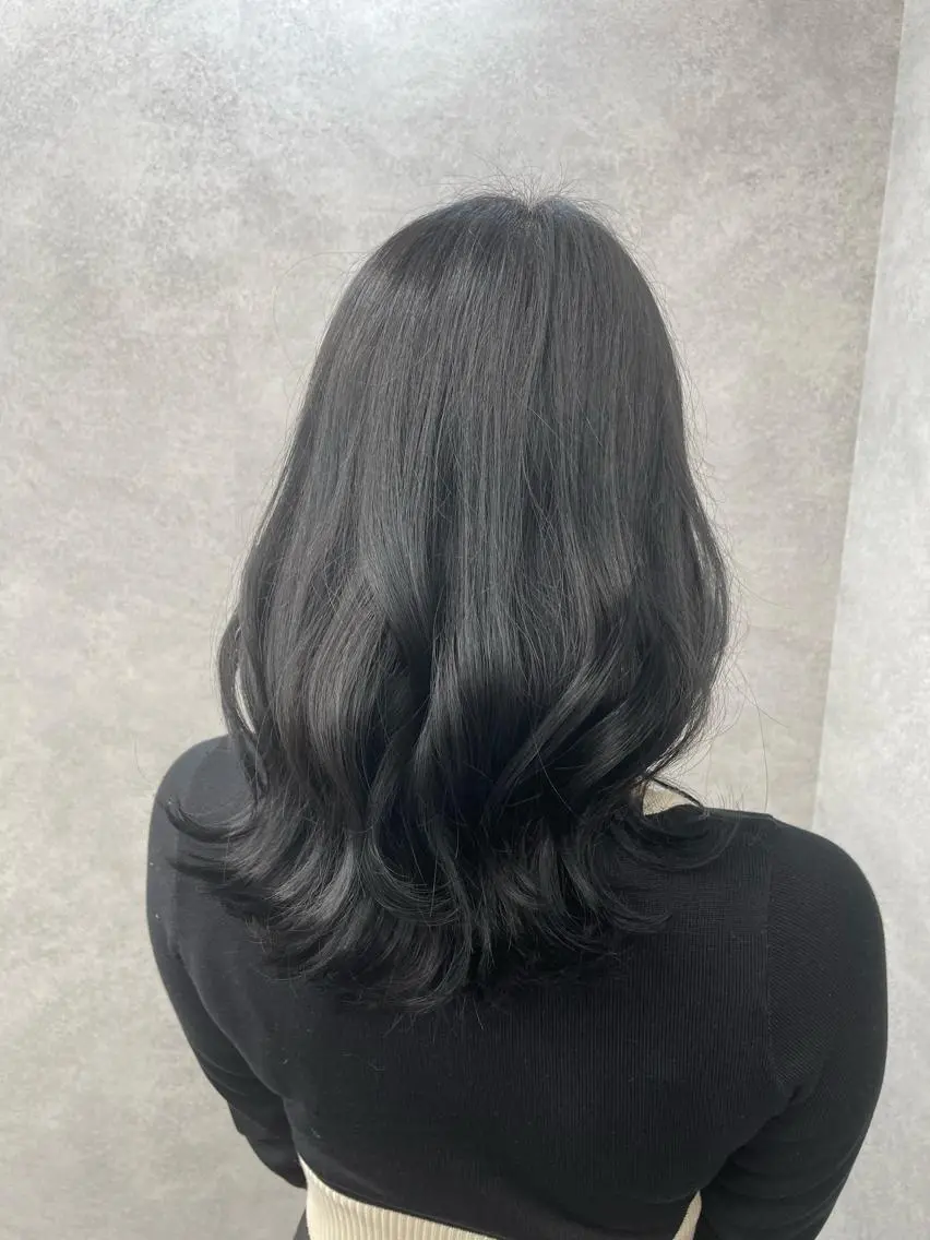 セミロング カラー ヘアアレンジ 口コミ高評価✨ 安達ももかのマツエク・マツパデザイン