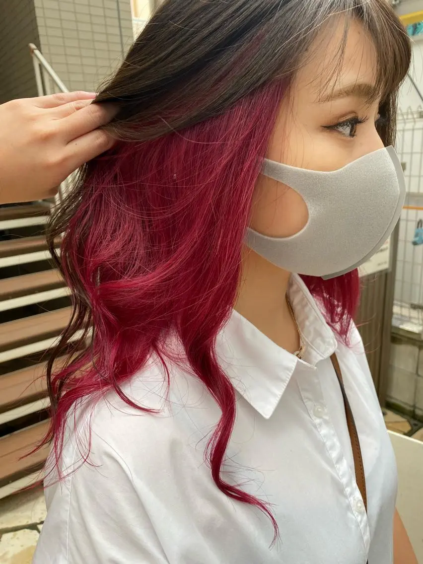 ロング カラー 中尾 綺のヘアスタイル