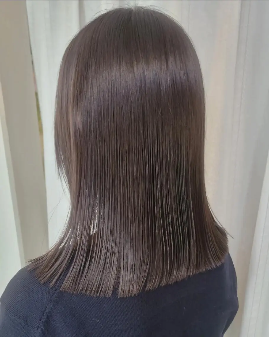 ミディアム カラー パープルカラー ボブ 長めボブ カット ヘアカラー 伊藤 功士のヘアスタイル