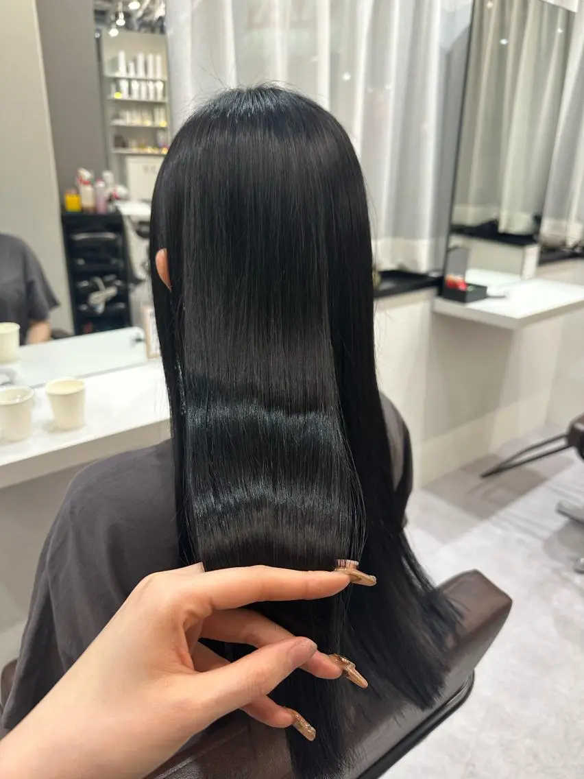 ロング 髪質改善 韓国風ヘア レイヤーカット 小顔カット 縮毛矯正 カット ヘアカラー 縮毛矯正 トリートメント 韓国風✨髪質改善✨ 縮毛矯正✨松浦知奈美のヘアスタイル