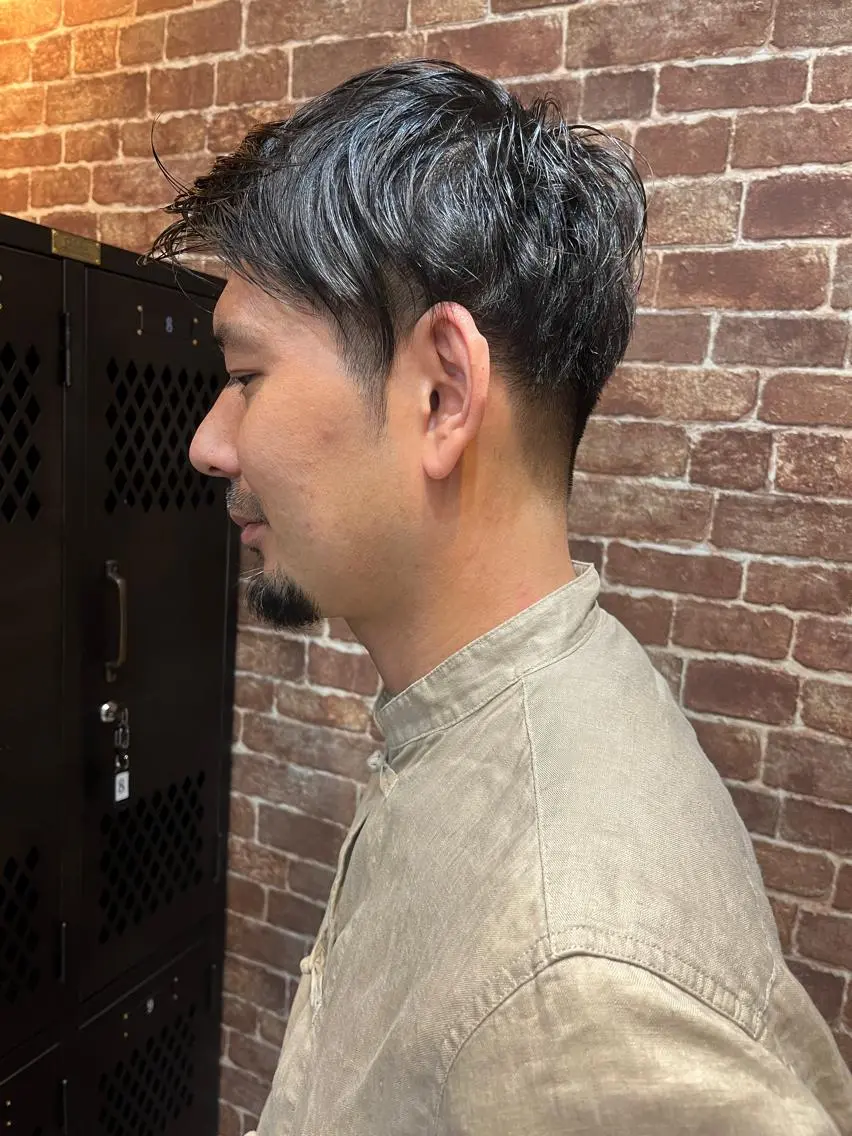 ショート カラー パーマ ヘアアレンジ メンズ キッズ ネイル マツエク・マツパ アイブロウ メンズブリーチ メンズハイライト メンズインナーカラー メンズ韓国風 ブリーチ 久木原 ゆりのヘアスタイル