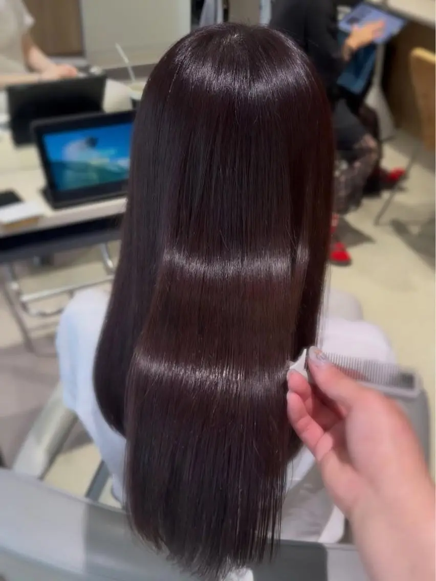 ロング カラー ブラウンカラー 透明感カラー ラベンダーカラー 髪質改善 トリートメント SONOKO 【yoki.】のヘアスタイル