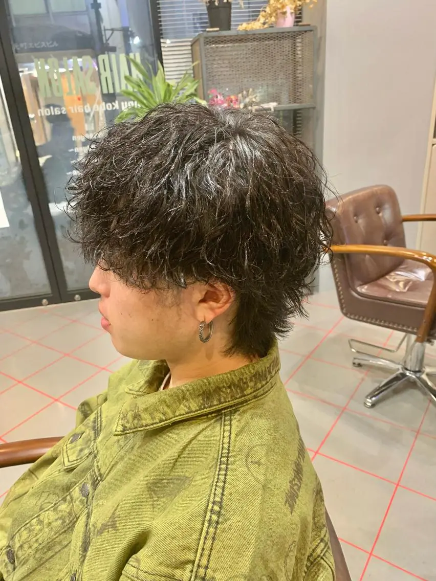 ショート パーマ メンズ 波巻きパーマ メンズウルフカット ウルフカット 【扱いやすいパーマ】 眞鍋拓己のヘアスタイル