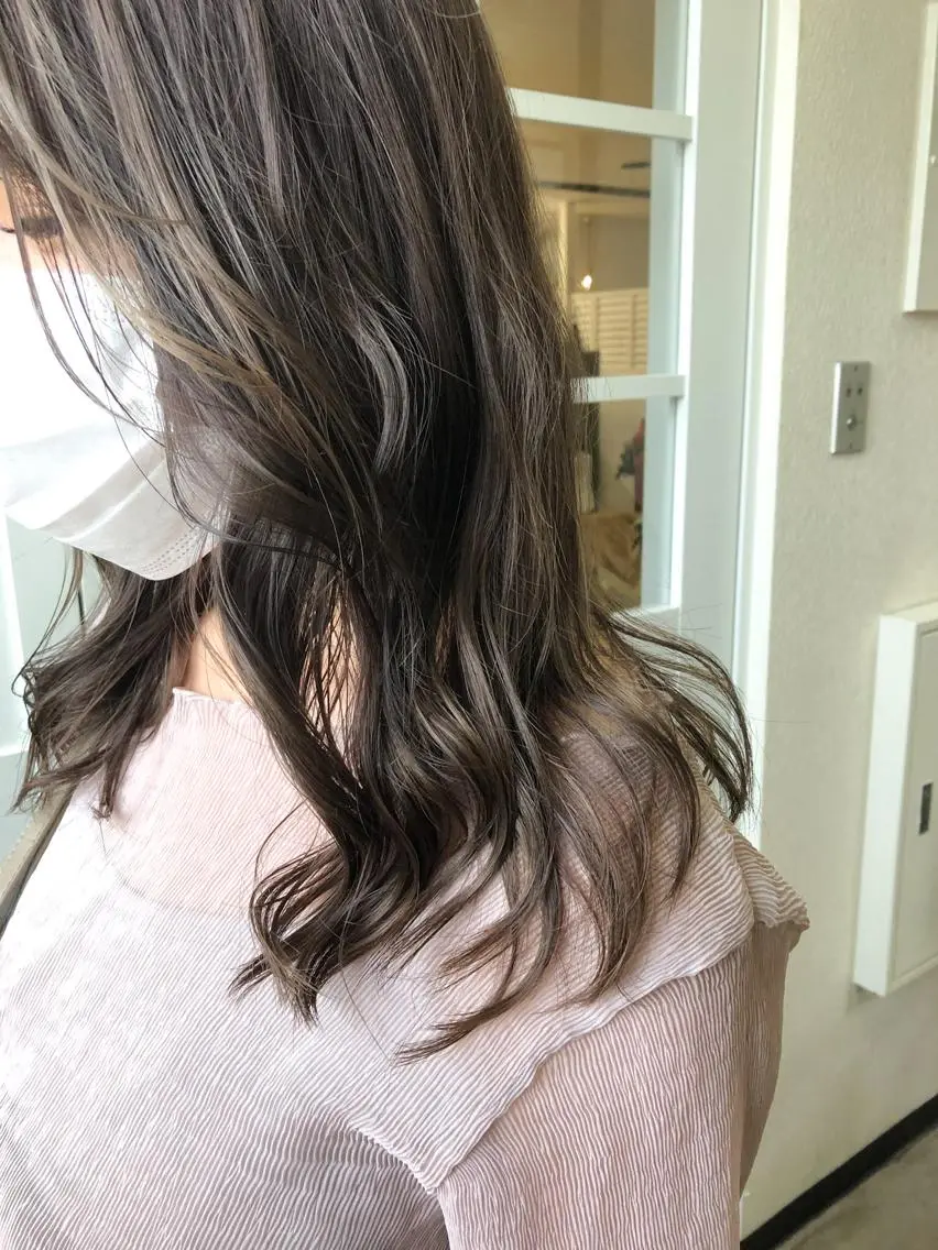 セミロング カラー ミストバング ハイライトカラー ハイライト 小木曽智美 /ボブ/ショートのヘアスタイル