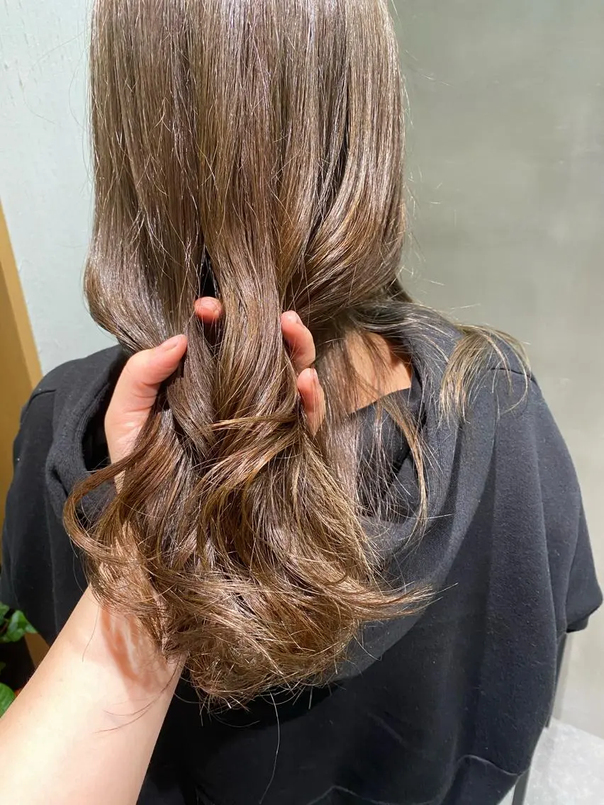 カラー ヘアアレンジ ベージュカラー ひきたみさと 大阪福島/スパニストのエステ・リラクイメージ