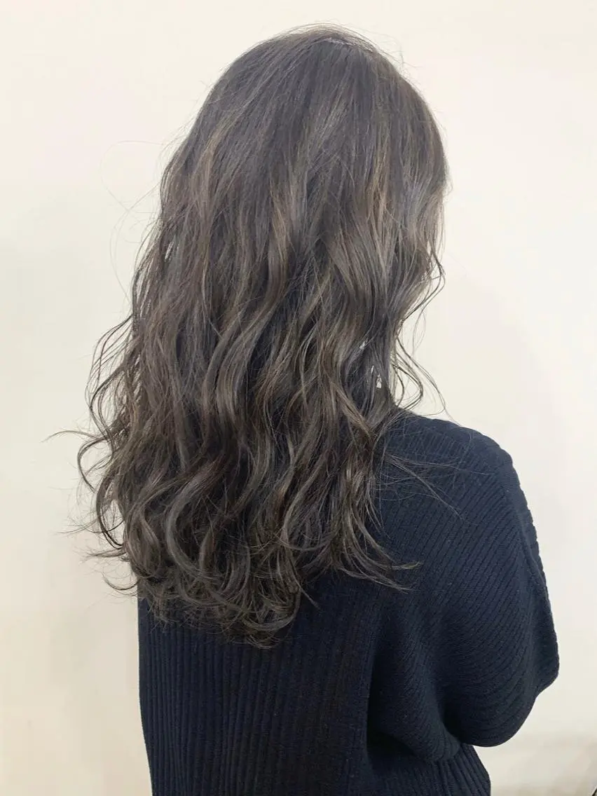 ロング カラー ハイライトカラー ハイライト 渋谷ブリーチカラー 韓国ヘアyuikoのヘアスタイル