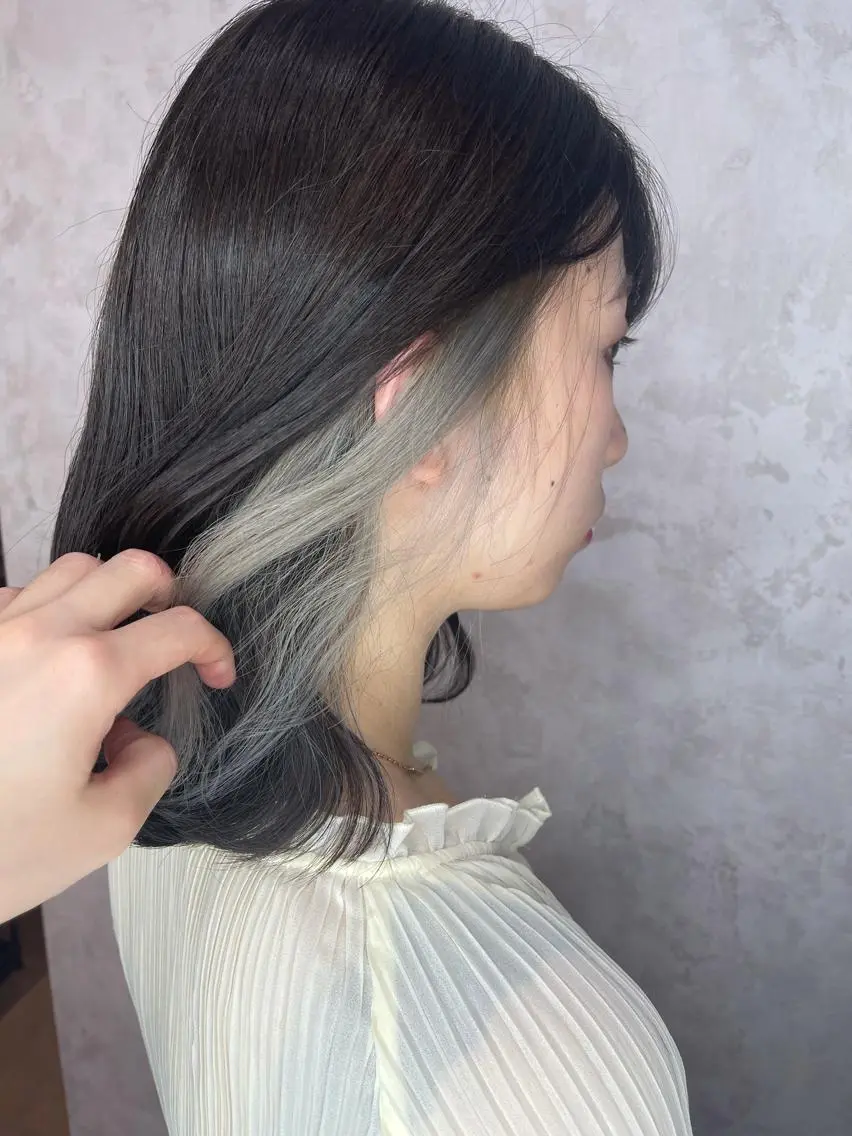 ミディアム ヘアカラー かめい りなのヘアスタイル