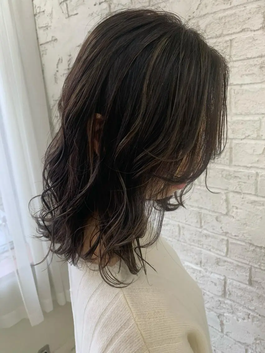 セミロング ハイライト 🇺🇸ハイライト特 化美容師🇺🇸漆沢のヘアスタイル