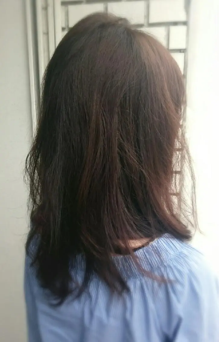 セミロング アッシュ 田坂 真弓のヘアスタイル