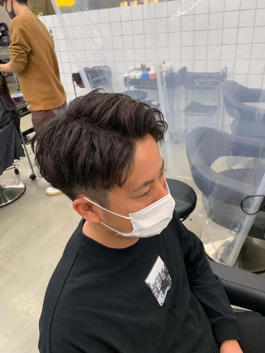 ショート カラー パーマ メンズ メンズパーマ特化 TAIGAのヘアスタイル