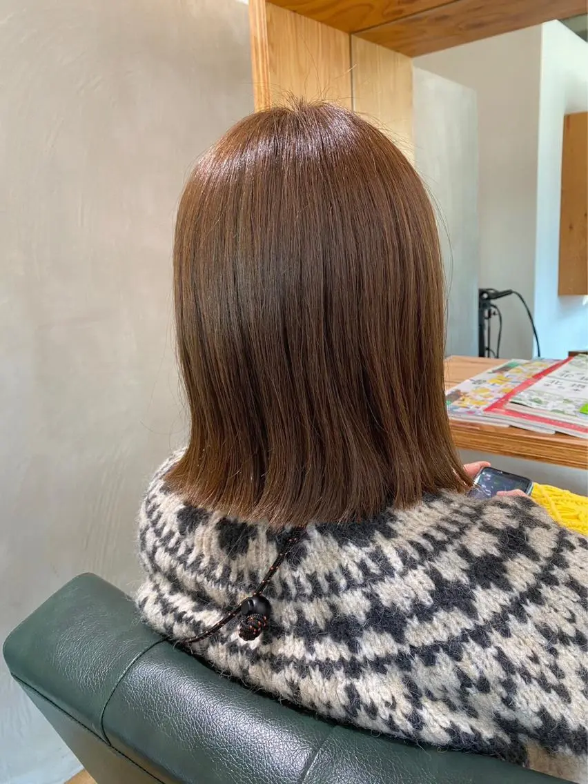 ミディアム カラー 美容室 Hollowのヘアスタイル