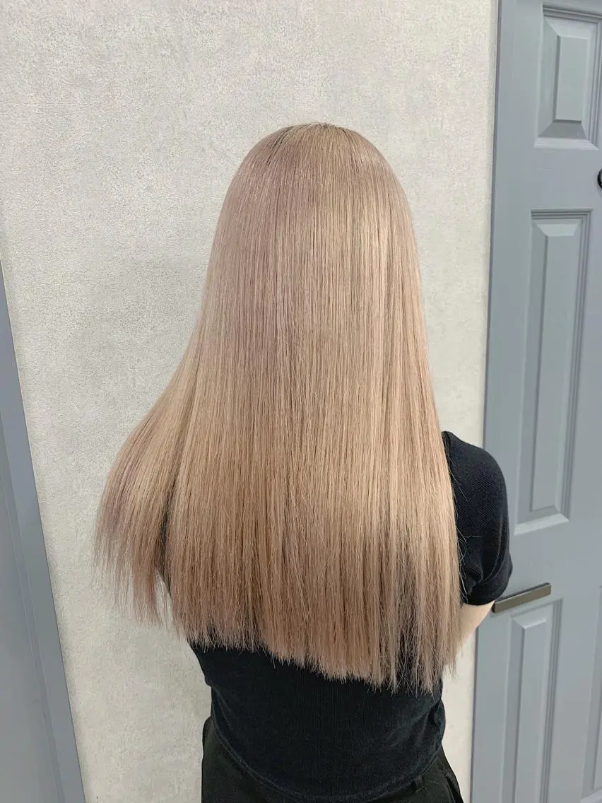 ロング カラー カット ヘアカラー トリートメント 🦄ハイトーンカラー 🦄まるおしょうのヘアスタイル