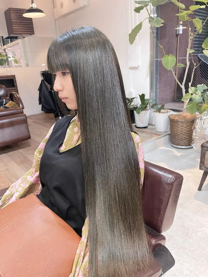 ロング アッシュ トリートメント 髪質改善で 憧れの潤艶美髪にのヘアスタイル