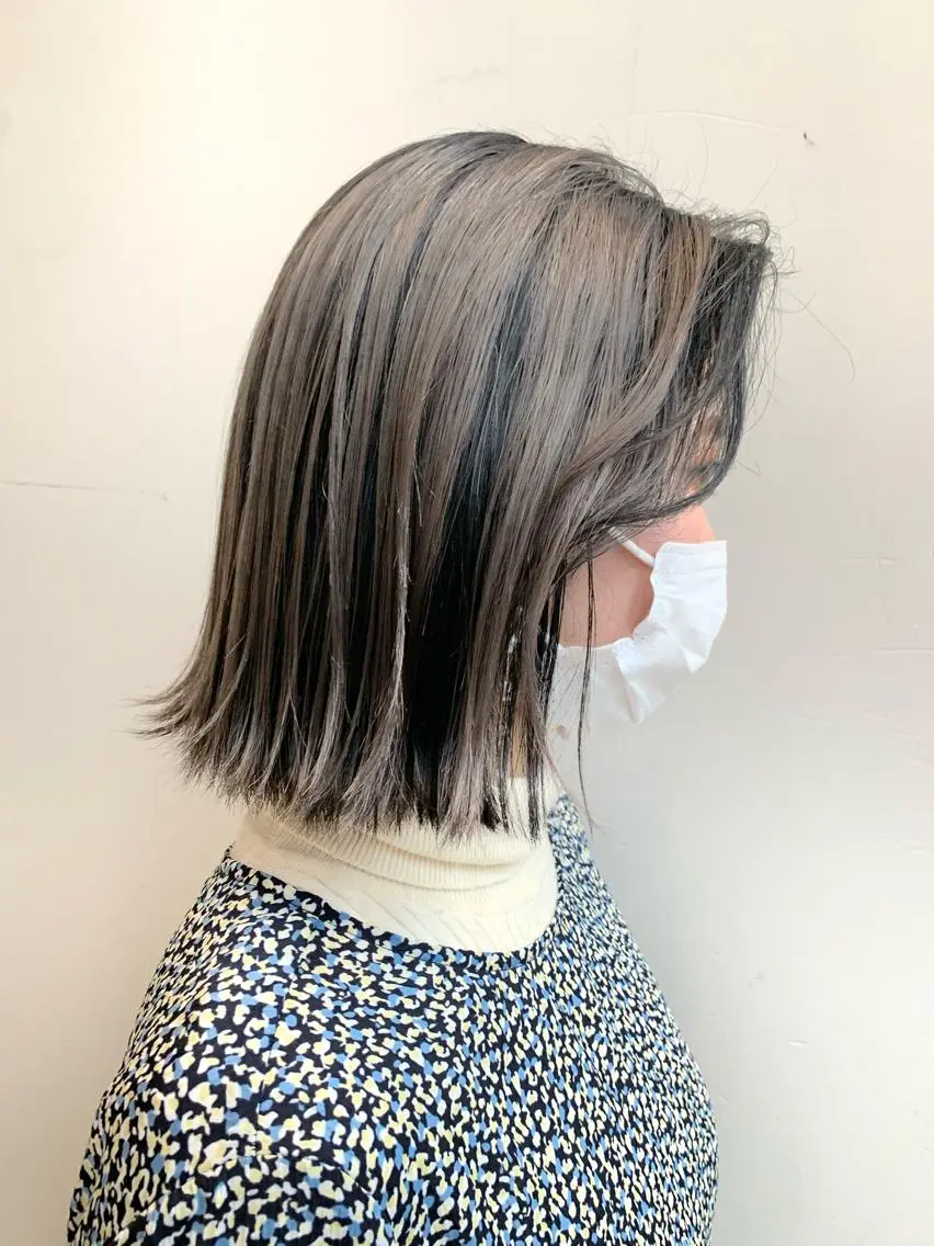 ミディアム カラー パーマ ヘアアレンジ ベージュカラー 透明感カラー グレージュ ボブ レイヤー専門家 ダブルカラー修のヘアスタイル