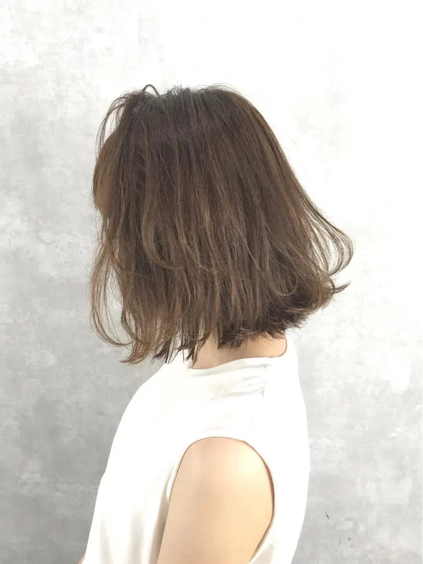 ミディアム カラー ベージュカラー TOMOYA/ ショート、レイヤーのヘアスタイル