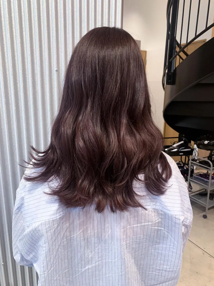 ミディアム カラー ヘアアレンジ カット ヘアカラー トリートメント yuka .のヘアスタイル