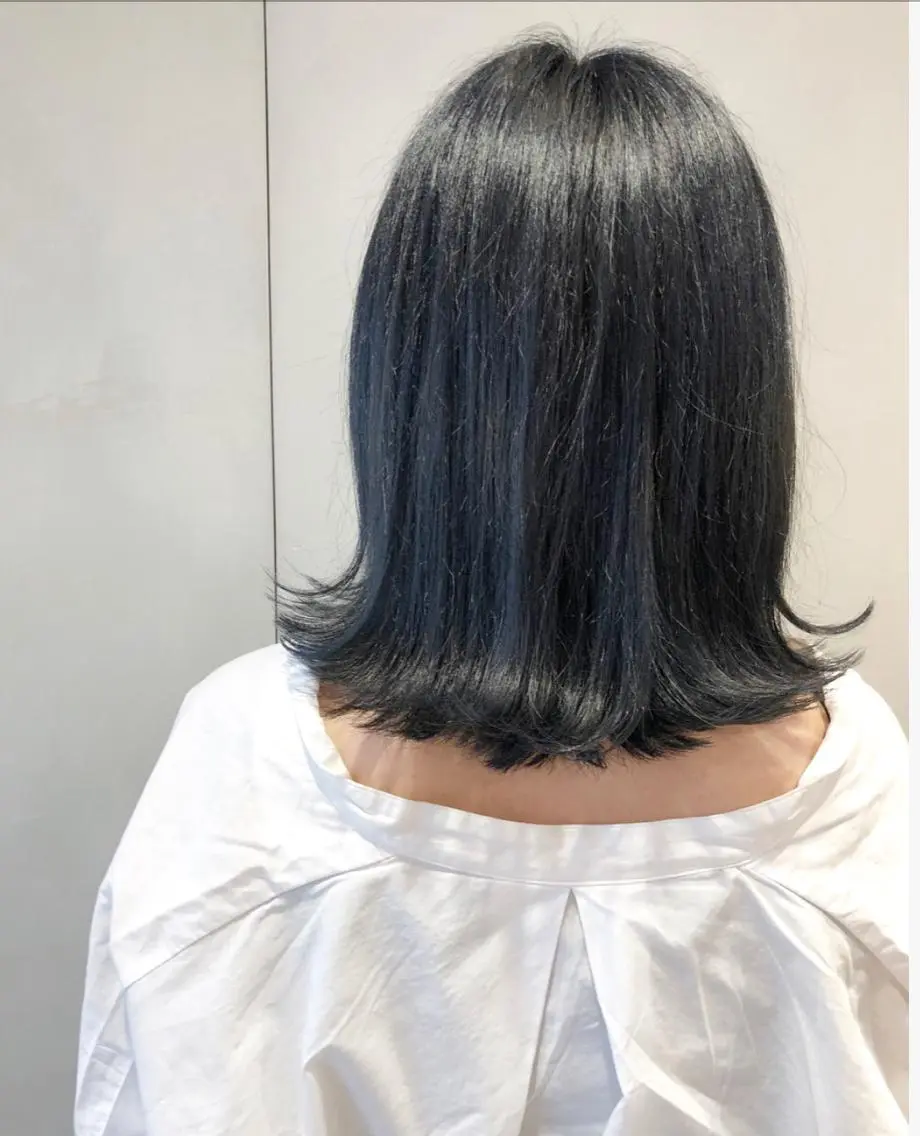 ミディアム カラー グレージュ ネイビーカラー 竹之内 蔵人のヘアスタイル