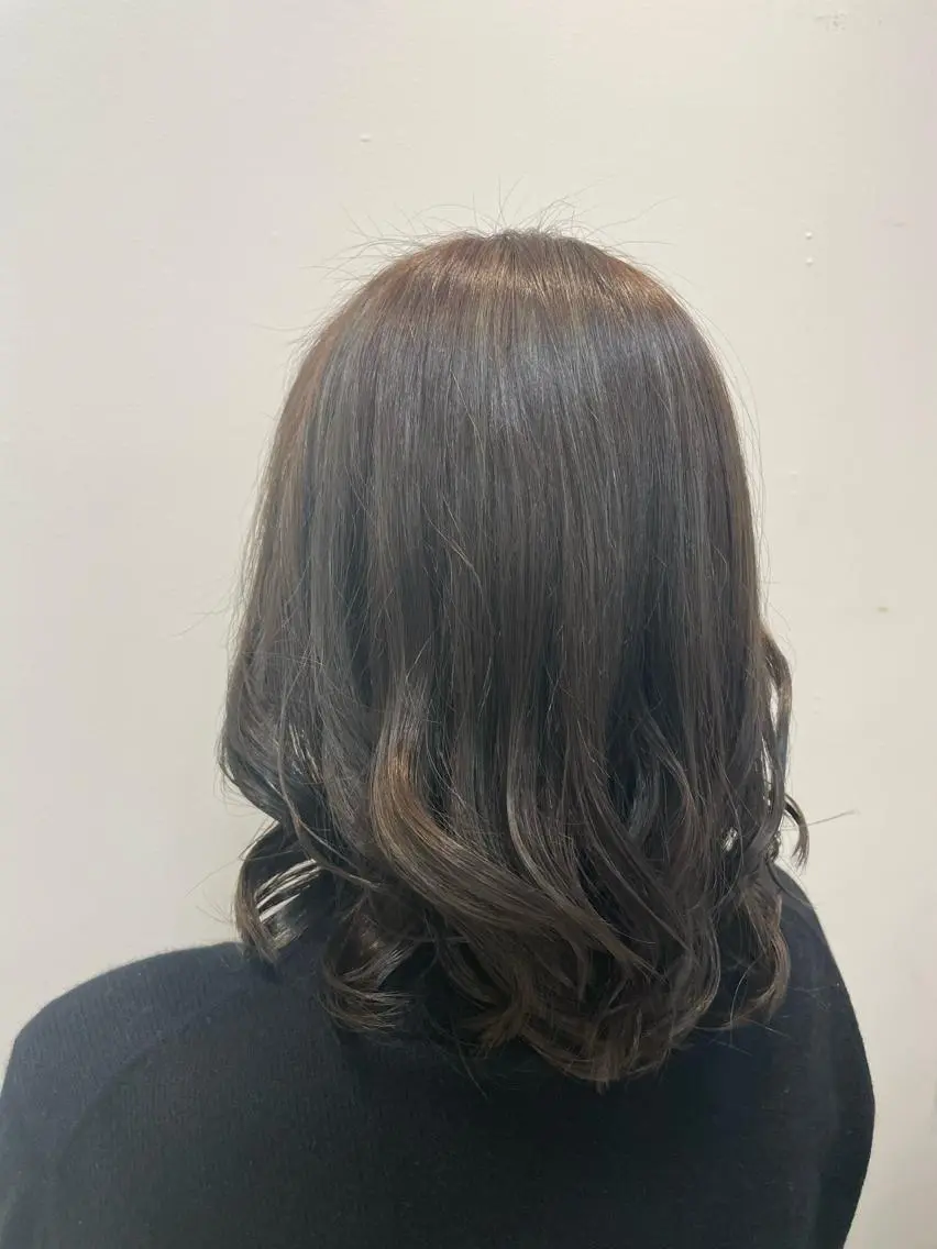 ミディアム 板倉 凜花のヘアスタイル