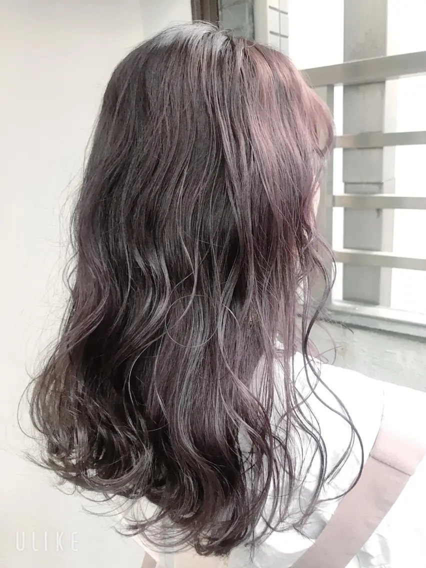 ロング カラー 岩谷/ブリーチ 🪽透明感カラーのヘアスタイル