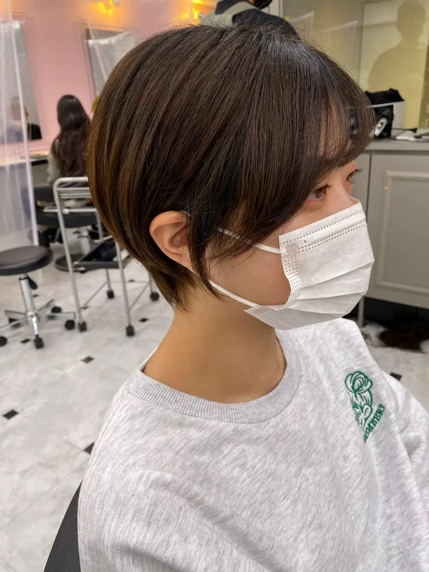 ショート レイヤーダブルカラー KYONのヘアスタイル
