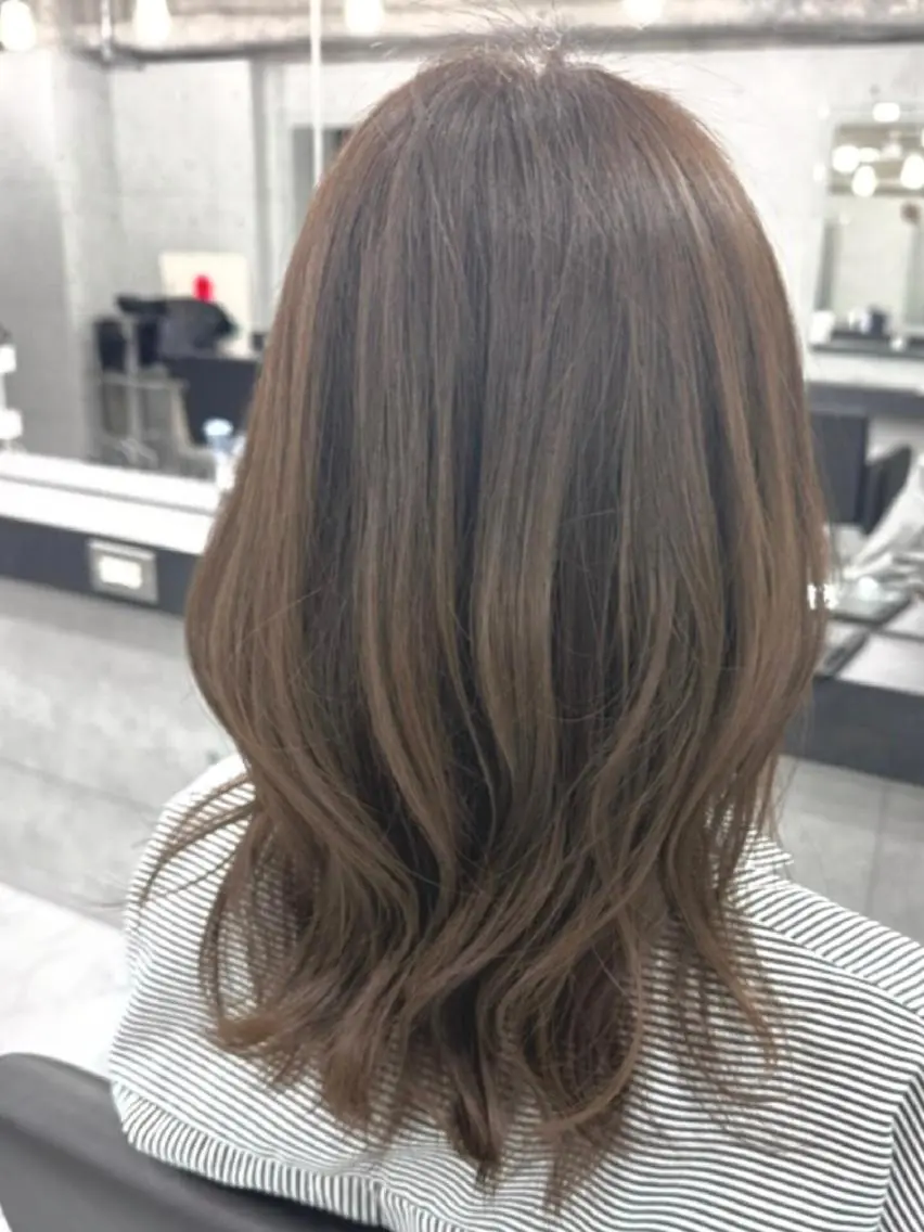 セミロング カラー ❇️安達 優心❇️ レイヤー/艶髪特化のヘアスタイル