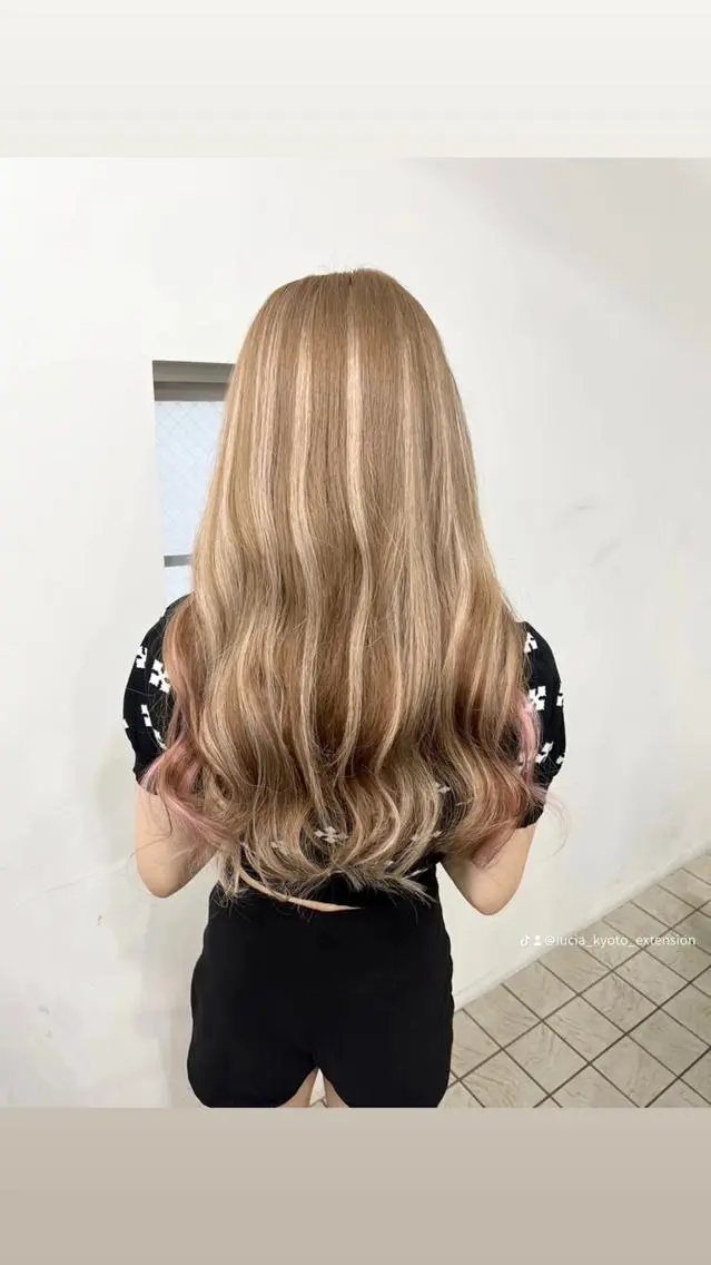 ロング カラー ヘアアレンジ LuciA7:30〜 エクステカラーのヘアスタイル