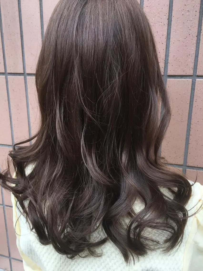 セミロング カラー パーマ ヘアアレンジ ブリーチ イルミナカラー ブリーチなしカラー 【白髪ぼかし】 矢内　夏輝のヘアスタイル