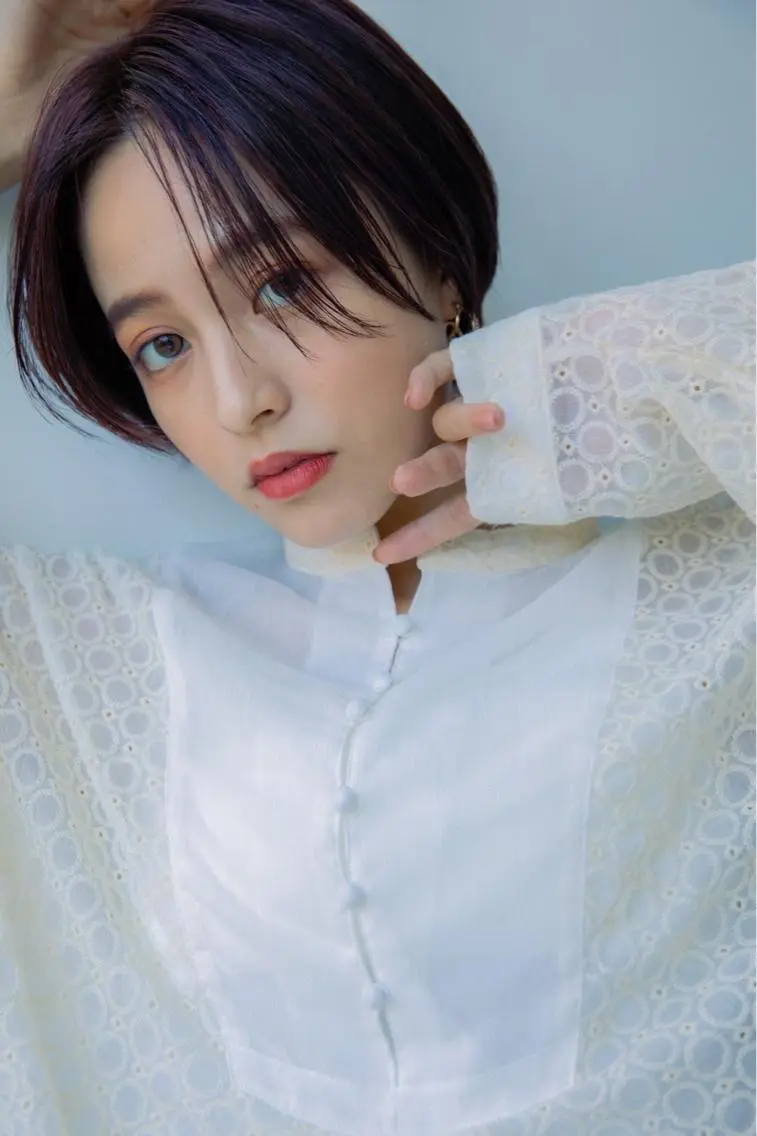 ショート カラー ヘアアレンジ バレイヤージュ ブリーチ ケアブリーチ ダブルカラー イヤリングカラー カット ヘアカラー トリートメント Luana / 公式 / 大通のヘアスタイル