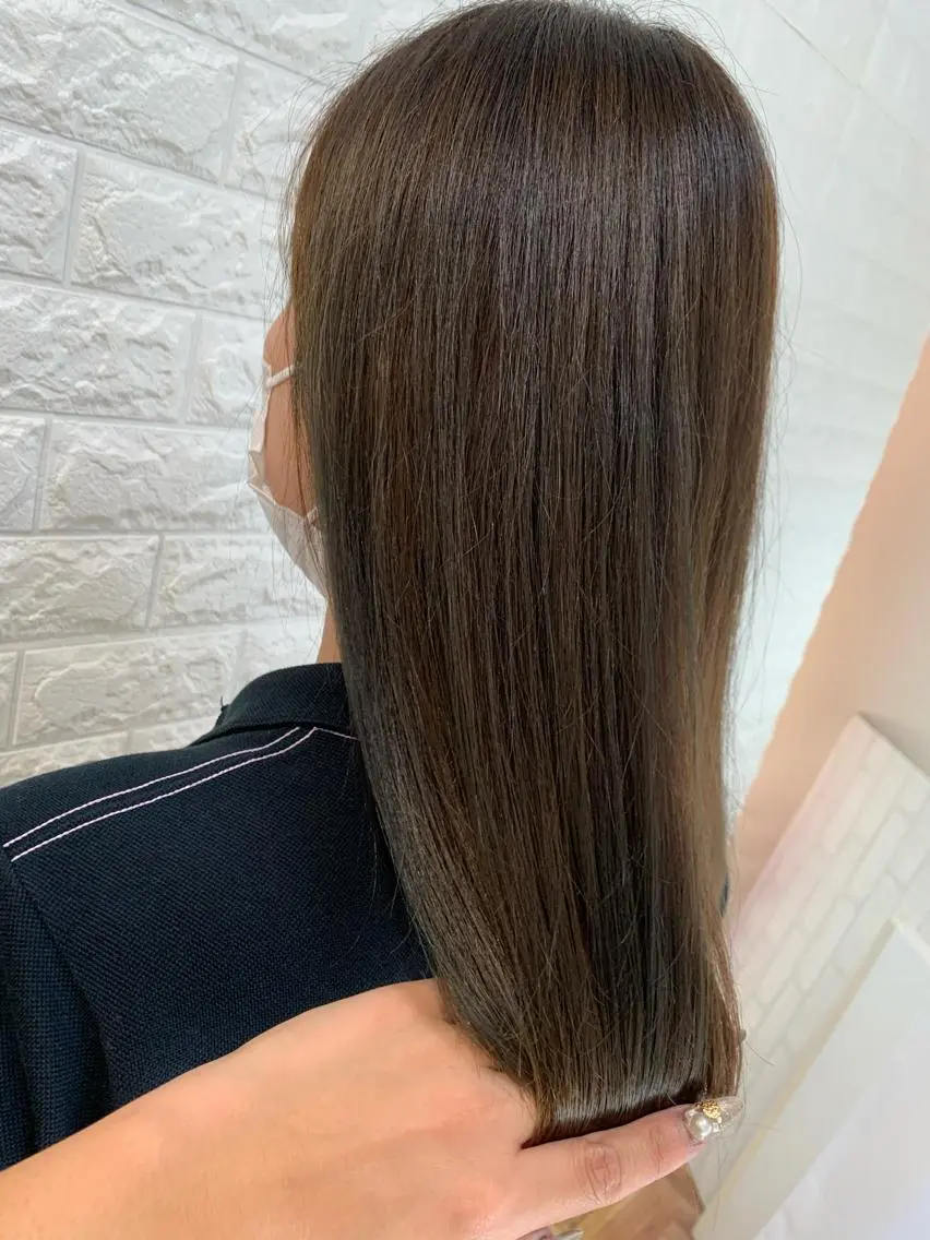 セミロング トリートメント 酸熱トリートメント カット トリートメント 福森 みずきのヘアスタイル