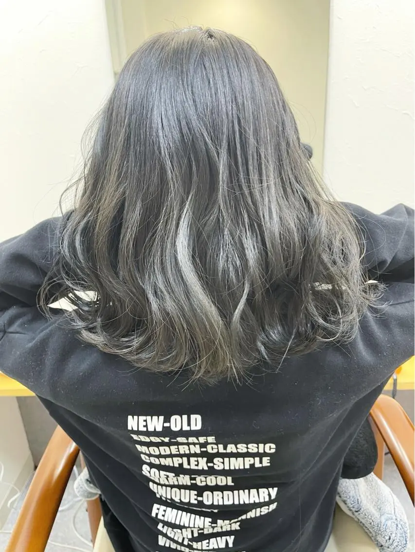 セミロング カット ヘアカラー トリートメント H (エイチ) 烏丸御池店のヘアスタイル